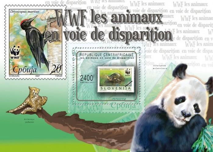 CENTRAFRICAINE 2011 SHEET WWF ENDANGERED ANIMALS WILDLIFE ON STAMP ca11213b