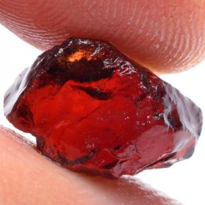 Pyrope Garnet Rough. approx. Approx 6 carats