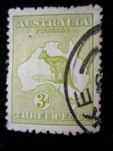 AUSTRALIA - SCOTT# 5a - DIE II - USED- CAT VAL $85.00