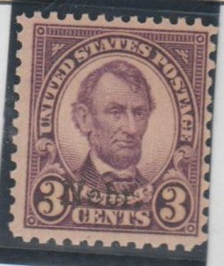 U.S. Scott #672 Lincoln - Nebraska Overprint Stamp - Mint NH Single