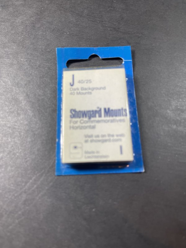 SHOWGUARD MOUNTS-J---40 x 25---PRE-CUT--40 PACK--DARK BACKGROUND--NEW-OLD STOCK