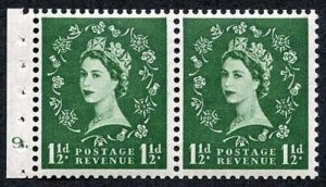 SB61 QEII 1 1/2d Wmk Tudor Booklet Pane of Two Cylinder 9 dot Daffodil Flaw