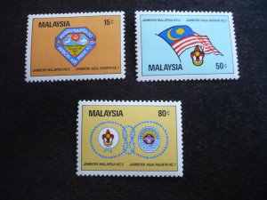 Stamps - Malaysia - Scott# 233-235 - Mint Hinged Set of 3 Stamps