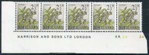 New Zealand Error 1960 Pictorials  2.5d Titoki (Plate strip 5) 4A3A3A