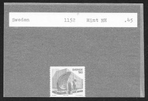 SWEDEN (28) Complete Mint Never Hinged Stamps