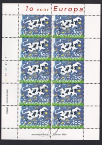 Netherlands  #873a  cancelled 1995 sheet ten flying cow