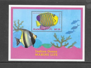 FISH - MALDIVES #2489  SPINY BUTTERFLYFISH  MNH