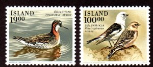 ICELAND 671-2 MNH SCV $6.25 BIN $3.75 BIRDS