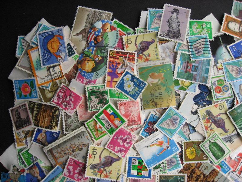 JAPAN colossal mixture (duplicates,mixed cond) 2,000 35% comems,65% defins 