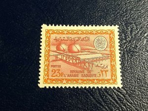 KAPPYSSTAMPS SAUDI ARABIA #442 1966-78 23p GAS-OIL PLANT redrawn MINT NH GS0491