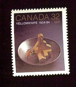 Canada #1009 32¢ Yellowknife