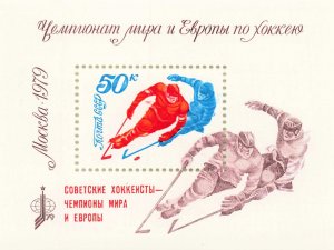 RUSSIA 1961-1991  YEAR SETS  MNH    SEE DESCRIPTION  31 YEARS OF SETS