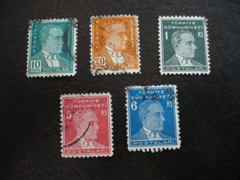 Stamps - Turkey - Scott# 737,738,740,745,746 - Used Partial Set of 5 Stamps