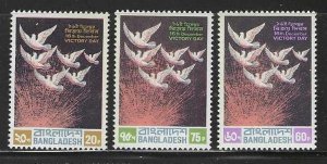 Bangladesh MNH sc# 36-8 Doves