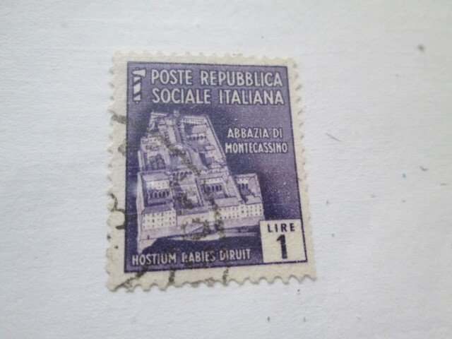 Italian Socialist Republic #29 used  2024 SCV = $0.25