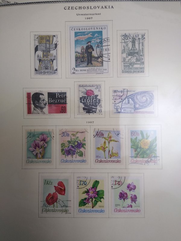 collecion in album Czechoslovakia 1961-72 CV $647