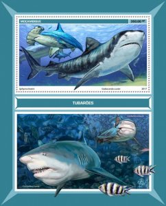 MOZAMBIQUE - 2017 - Sharks - Perf Souv Sheet - Mint Never Hinged