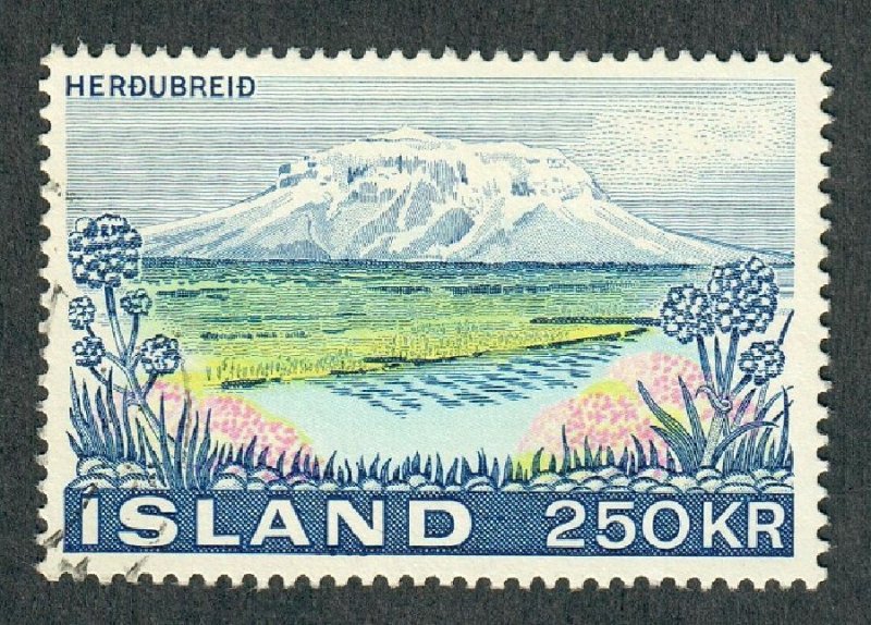 Iceland #438 used single