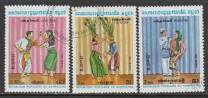 Cambodge  1983  Scott No. 400-02  (O)  Complet