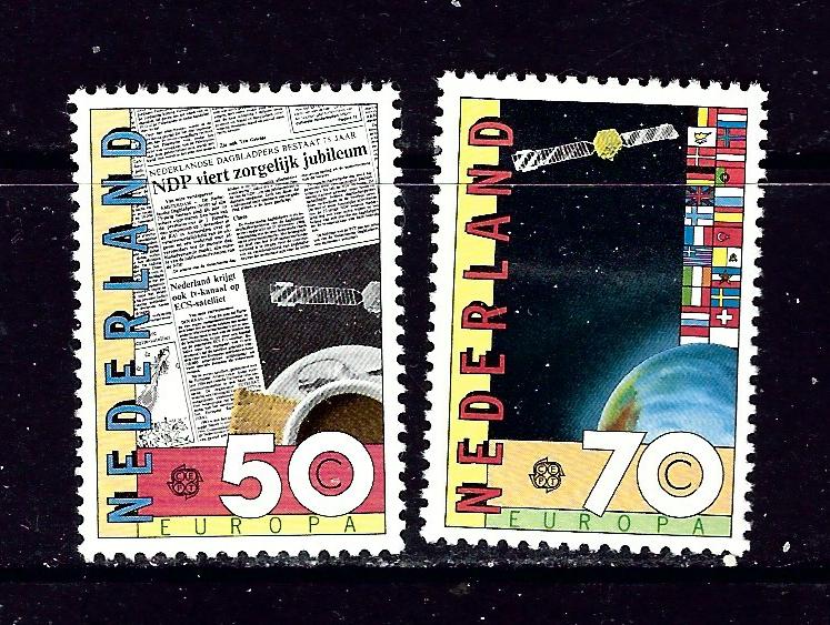 Netherlands 650-51 MH 1983 set