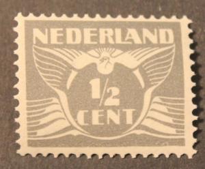 NETHERLANDS MINT NEVER HINGED 1/2 CENT GULL STAMP SCOTT # 164