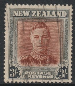 New Zealand Scott 268 - SG689, 1947 George VI 3/- used