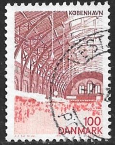 DENMARK 1976 100o Central Station Interior Issue Sc 588 VFU