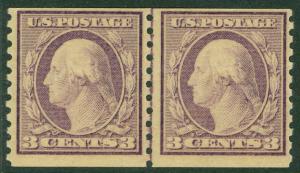 USA : 1917. Scott #493 Line pair. Mint Never Hinged. Catalog $230.00.