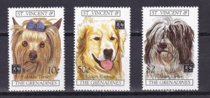 SA02 St Vincent and the Grenadines 1994 Dogs mint