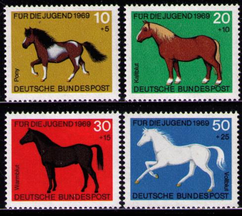 Germany #B442-445 VF MNH Set of 4 ~ Horses ~ Semi-Postal
