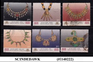 INDIA - 2000 GEMS AND JEWELLERY - 6V - USED