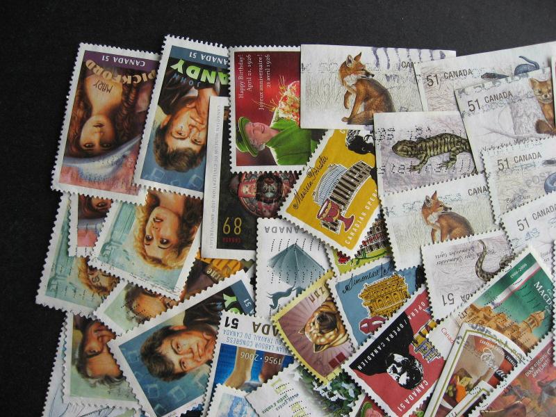 Canada 67 different U 2006 stampsFace same=reg/ex-SS/diff perfs.Mixed condition 