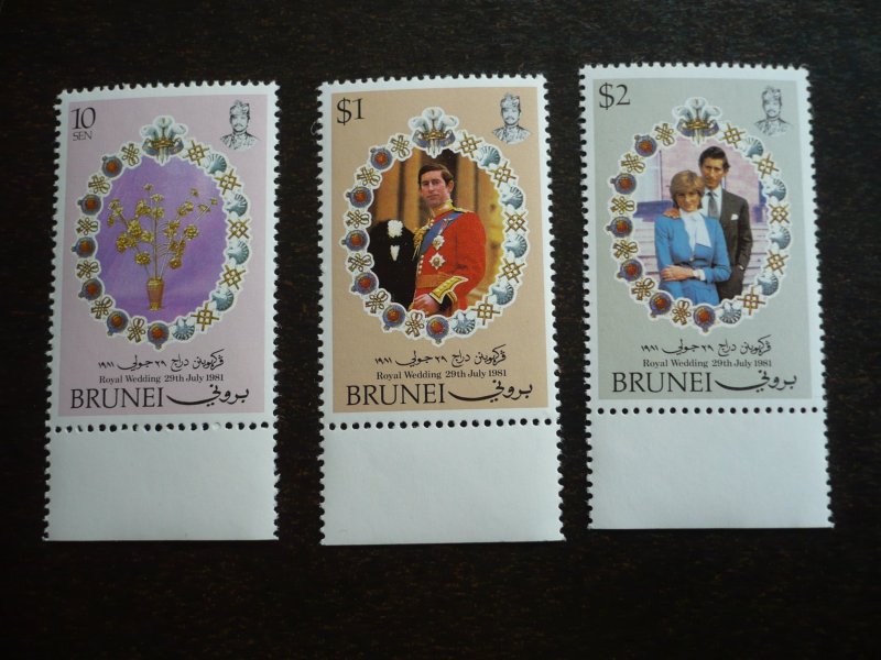 Stamps - Brunei - Scott# 268-270 - Mint Never Hinged Set of 3 Stamps