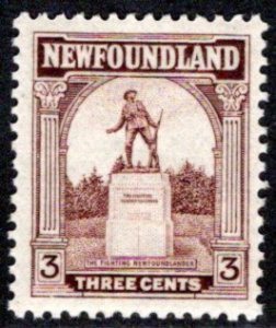 125, NSSC, Newfoundland, 3¢ The Fighting Newfoundlander War Memorial