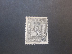 Norway 1867 Sc 11 FU