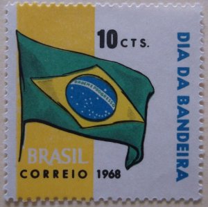 Brazil 1107 MNH Full Set Cat $0.80 Flag Topical