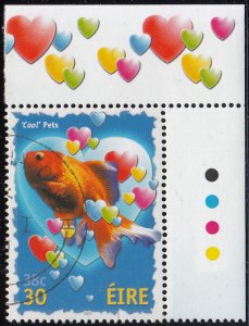 Ireland 2001 used Sc #1279 30p Goldfish, hearts Pets margin copy