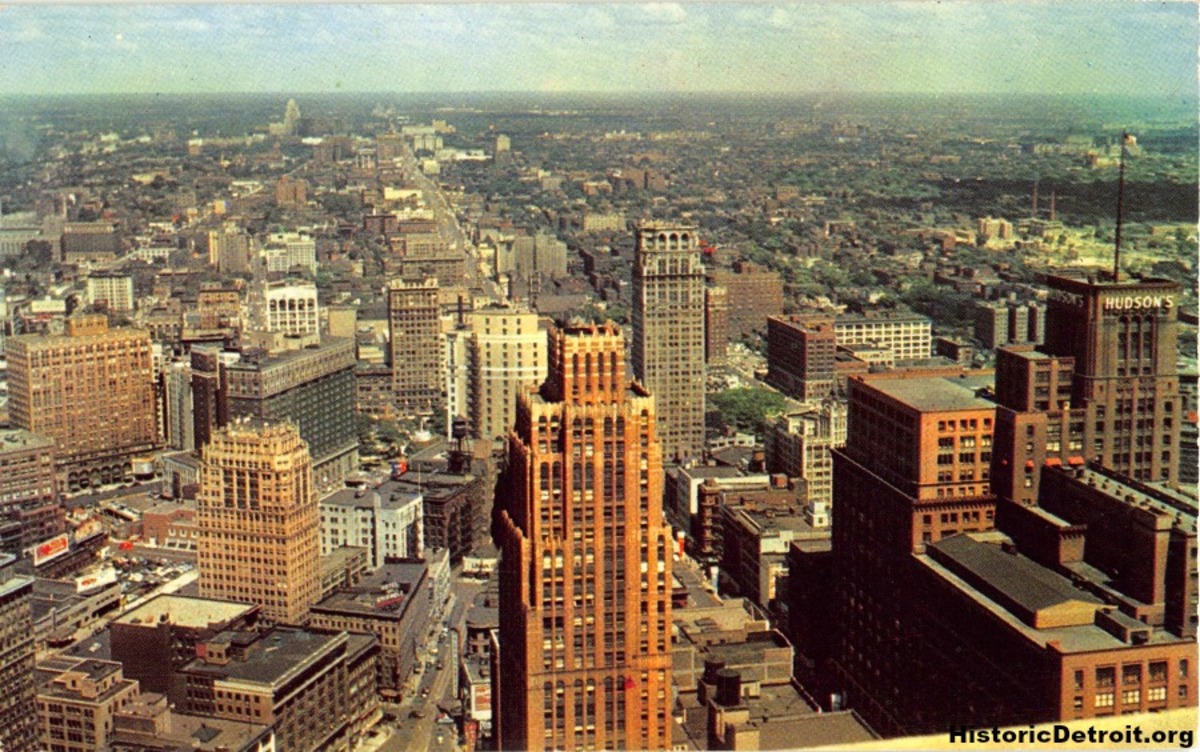 Downtown, looking north | Postcards — Historic Detroit