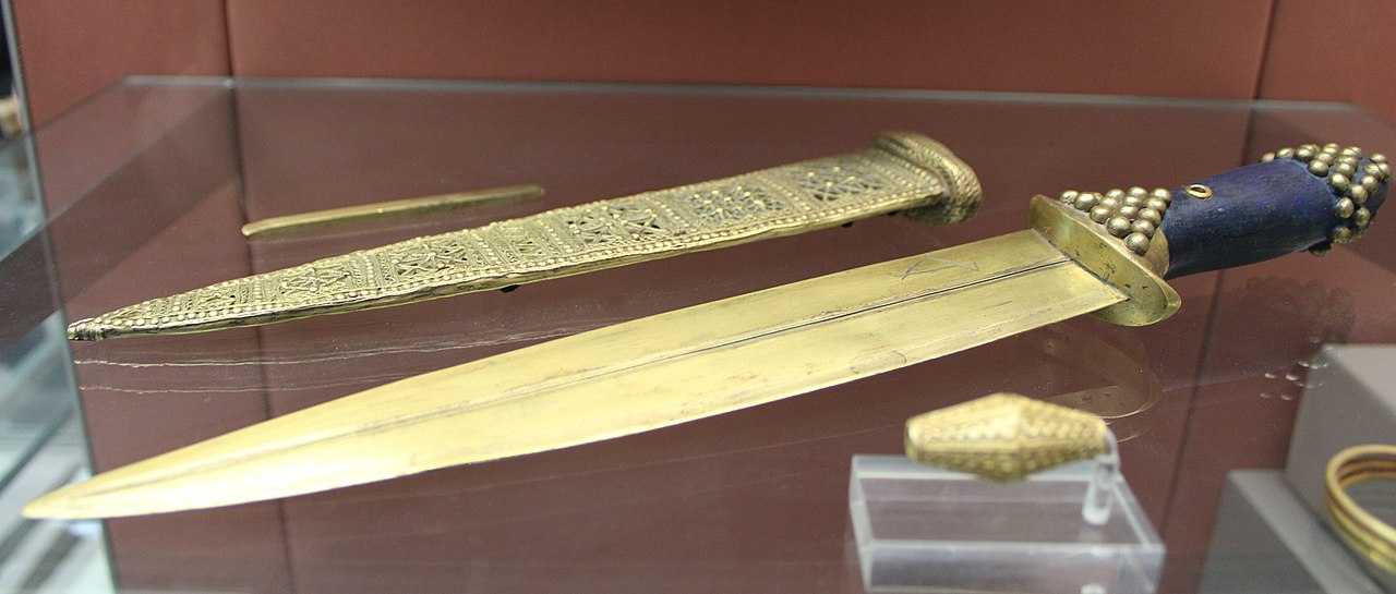 Golden dagger Ur