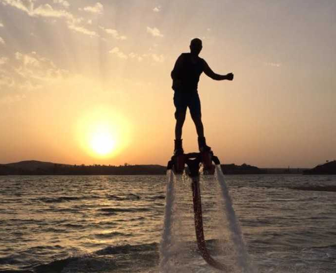 flyboard, lago Takerkoust