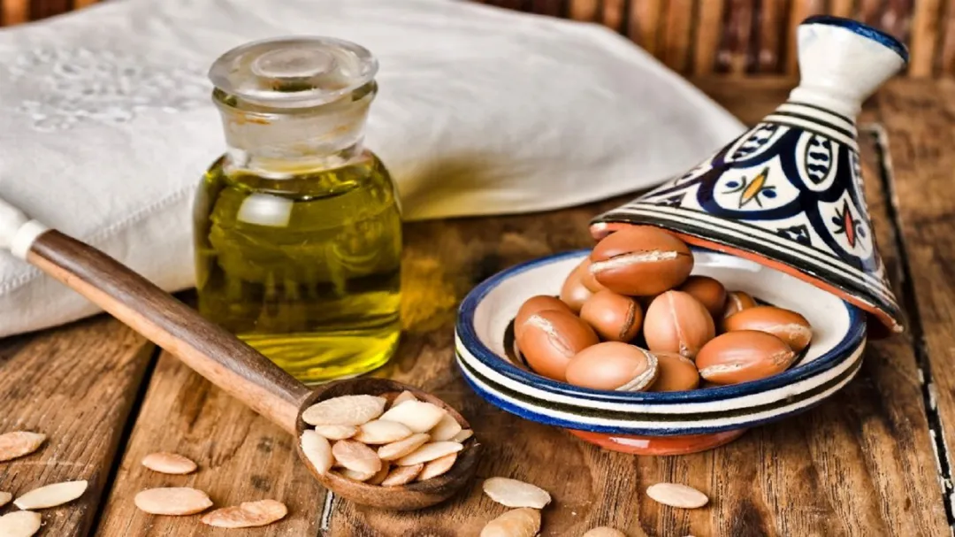 15 Benefits Of Argan Oil For The Skin Hair And Body