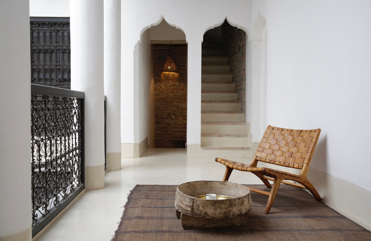 Explore Marrakech's Vibrant Art Scene: A Journey Through Studios & Galleries