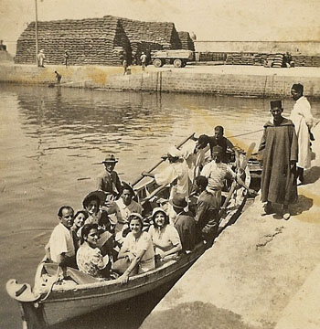 passengers arriving at Essaouira port