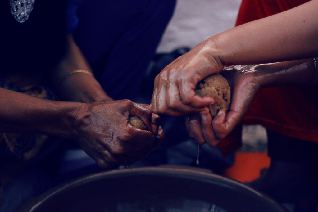 extracting argan oil