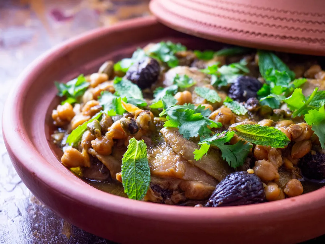 Amazing Facts About The Moroccan Tagine (+Recipe)