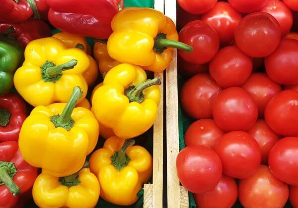 Easy Tomato Stuffed Bell Pepper Recipe for a Weeknight