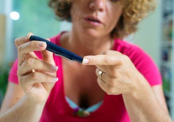High Blood Sugar: Causes, Complications, and How to Lower Blood Sugar