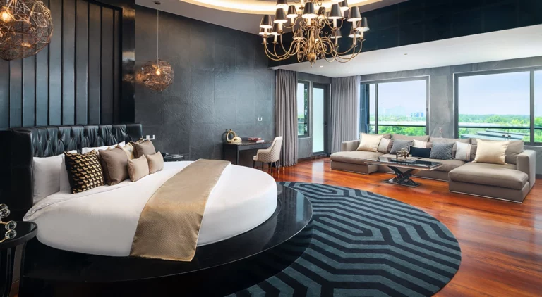 THE LEGACY CONCEPTUAL RESIDENCE