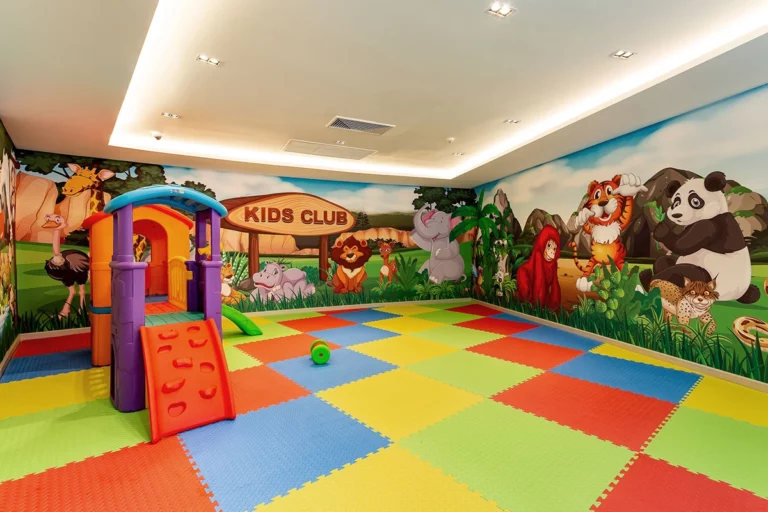 family_hotel.activities.kids_club