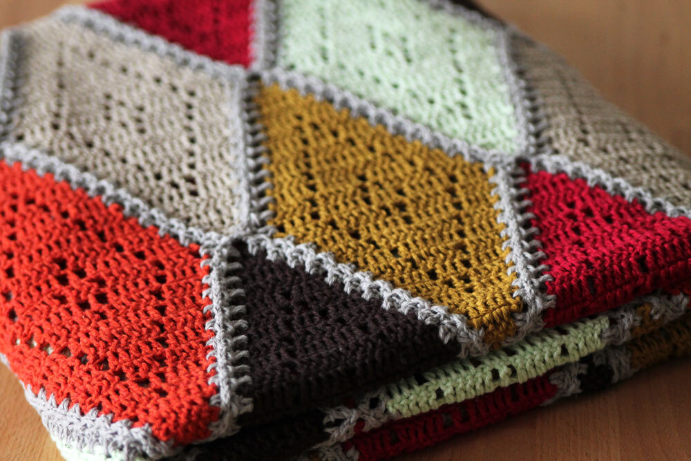 Crochet blanket 2025 diamond pattern